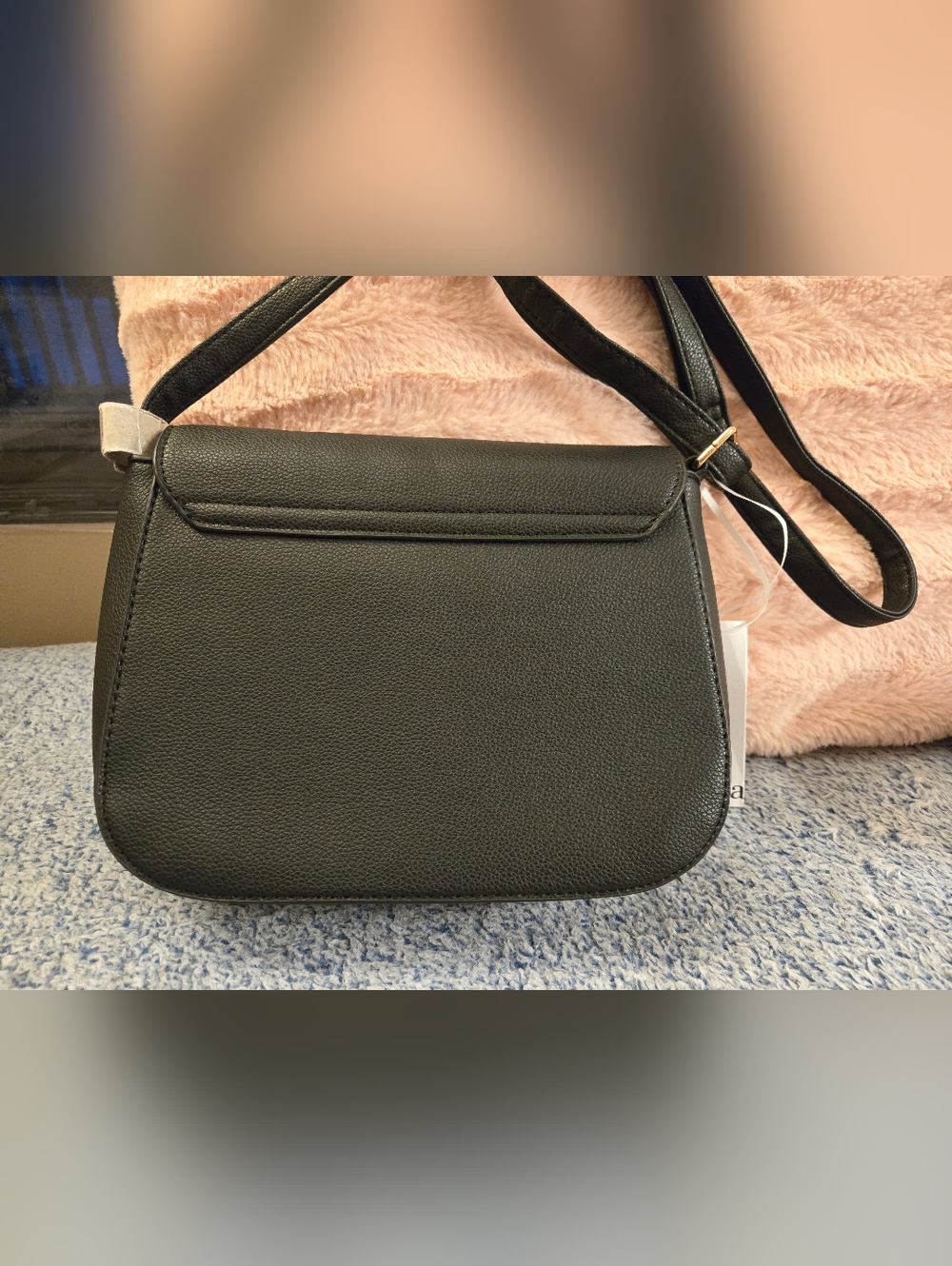 Alyssa Vegan Leather Black Crossbody Bag NWT - Picture 3 of 8